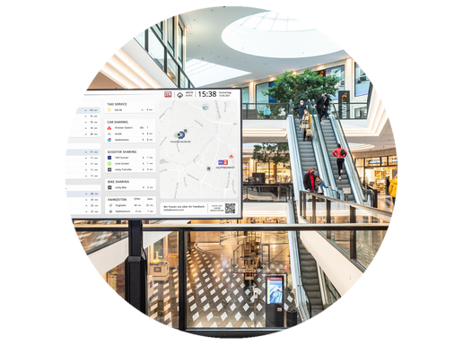 Der Mobilitätsmonitor steht in den Arkaden in Münster.