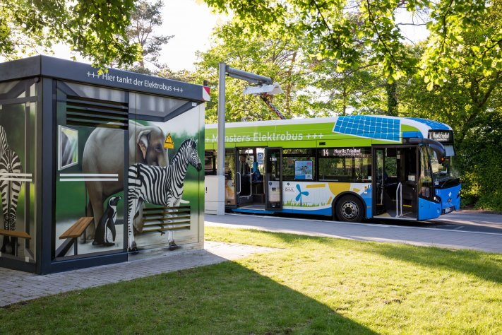 Elektrobus-Ladestation am Zoo
