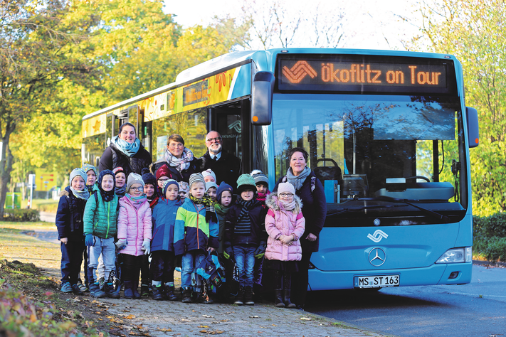 Für die Kids der Maria Aparecida-Kita aus Mecklenbeck ging es mit dem kunterbunten Ökoflitz-Bus in den Allwetterzoo.