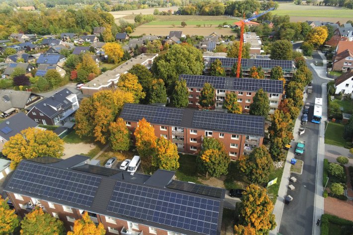Auf den Dächern der Häuser an der Pater-Kolbe-Straße 55 bis 69 gewinnen die Stadtwerke Münster Strom aus Sonnenenergie.