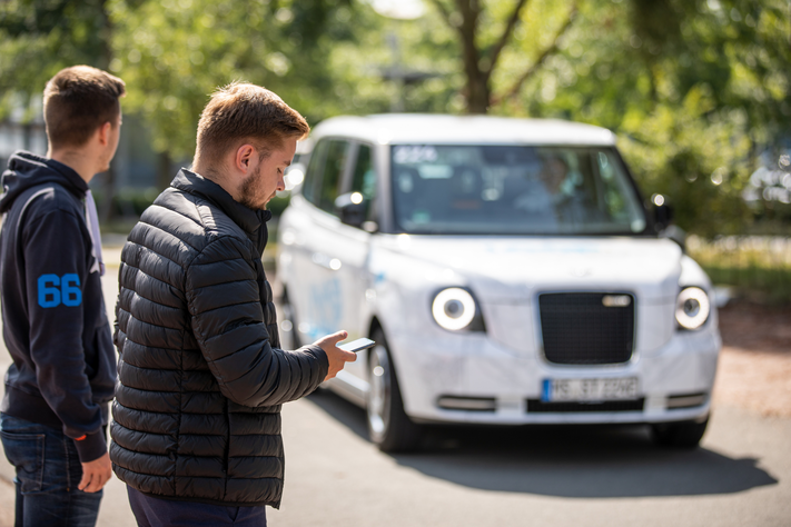 Neue App für LOOPmünster: Die Stadtwerke stellen am Dienstag, 28. März auf ein neues System um. Fahrgäste müssen dafür die neue App LOOPmünster herunterladen und sich darin neu anmelden.